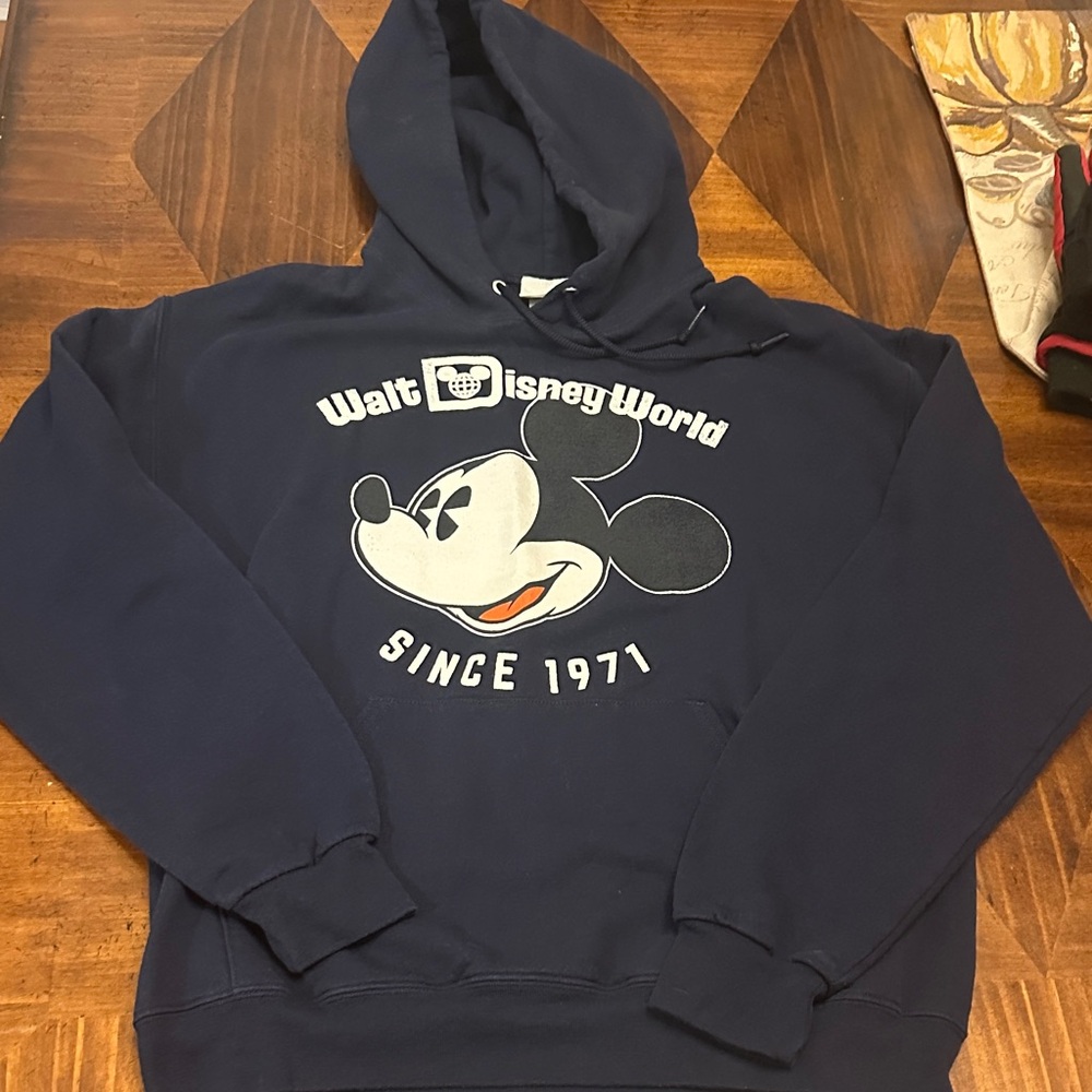 Disney women’s size medium Hoodie Navy Blue Mickey Mouse Sweatshirt